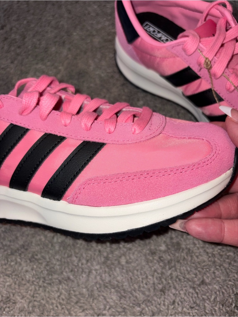 NWT adidas Run 70s 2.0 Bliss Pink Core Black Pink Fusion Size 8 - Picture 3 of 11